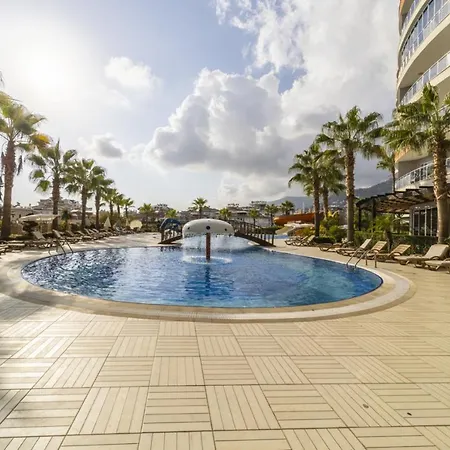 Colorful Flat With Shared Pool And In Alanya